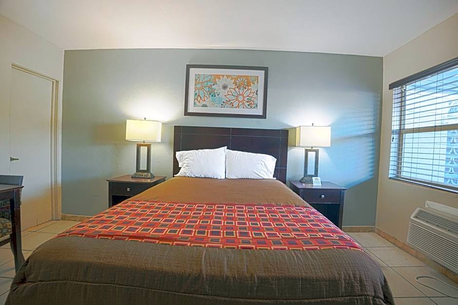 Sunrise Inn by OYO Titusville FL