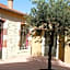 Logis Hotel Le Clos Des Oliviers