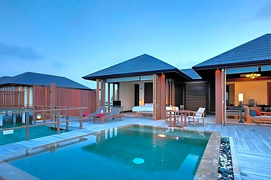 Villa Nautica Paradise Island Resort