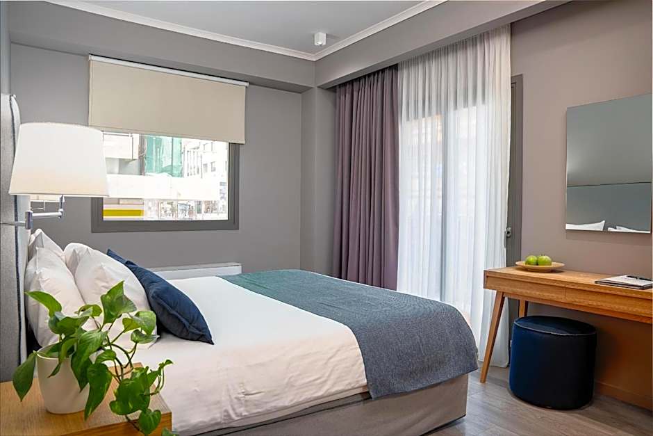 CHROMA FASHION ROOMS & APARTMENTS