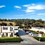 Cambria Landing Inn and Suites