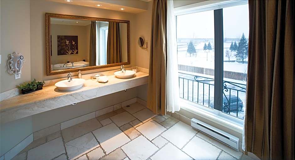 Hotel Brossard