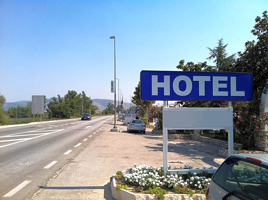 Hotel Metković