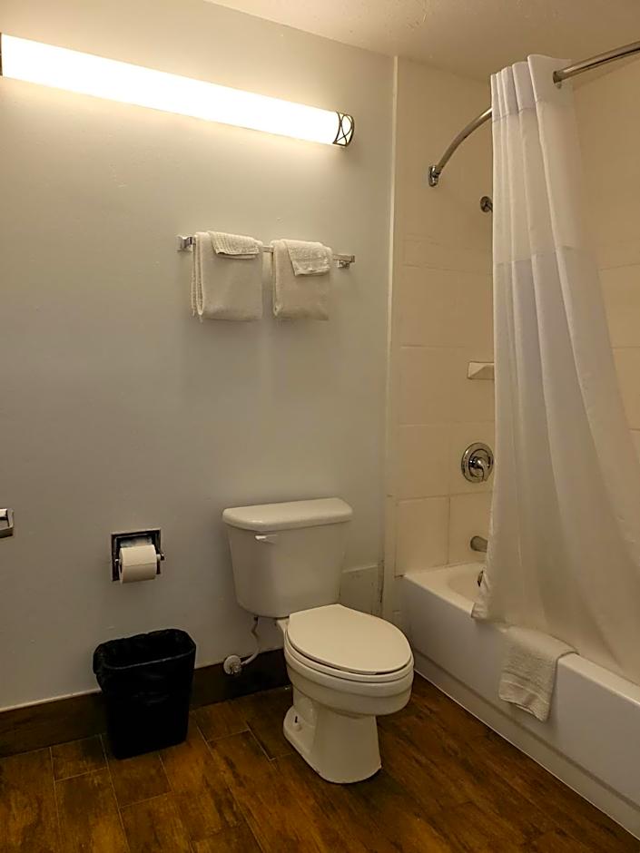 Texas Inn and Suites Raymondville