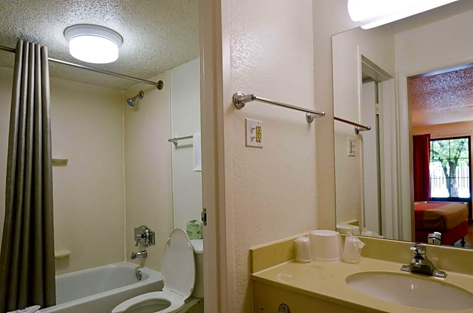 Motel 6-Frederick, MD - Fort Detrick