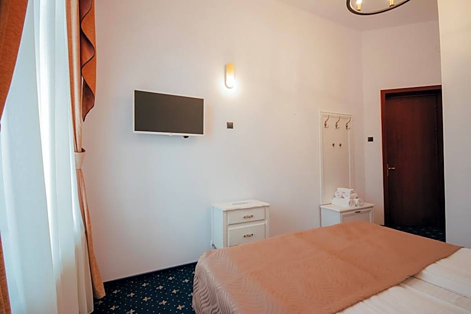 Hotel Carol - Vatra Dornei