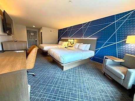 Standard Queen Room with Two Queen Beds - Non-Smoking