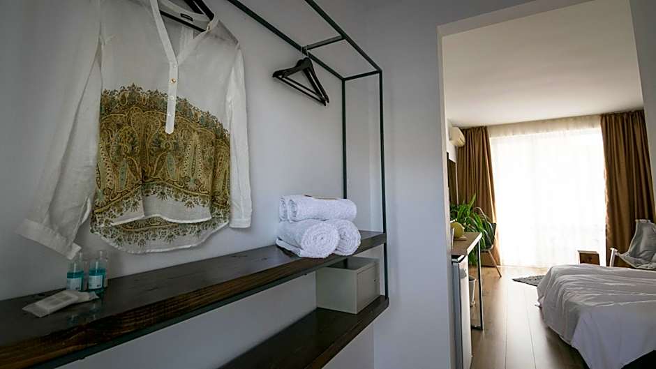 The Mint Villa - Saint Vlas