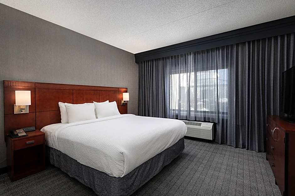 Courtyard by Marriott Denver Central Park
