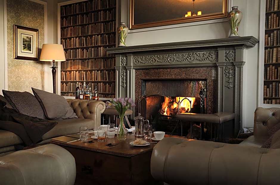 Macdonald Forest Hills Hotel & Spa