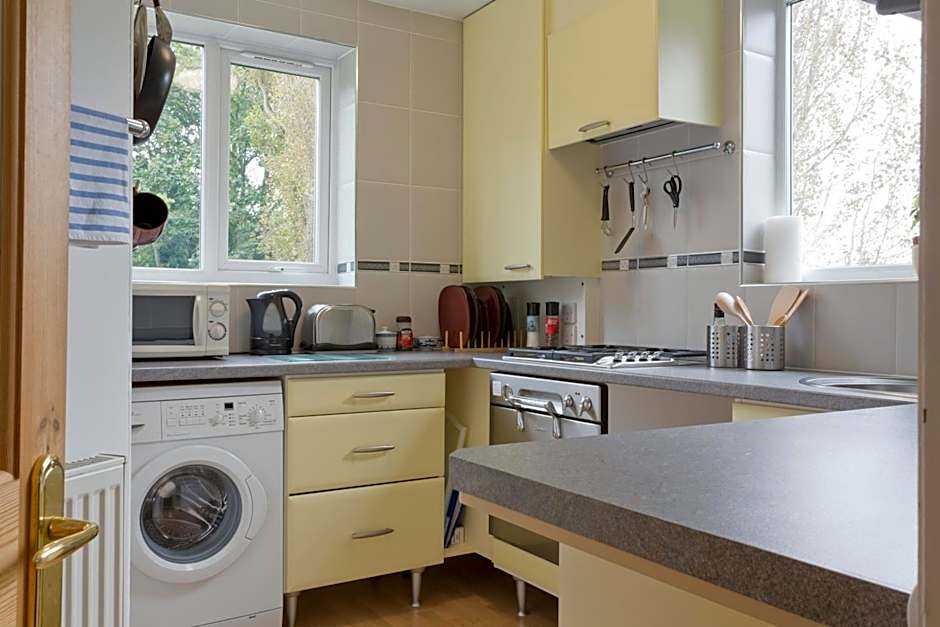 Poplar House Serviced Apartments