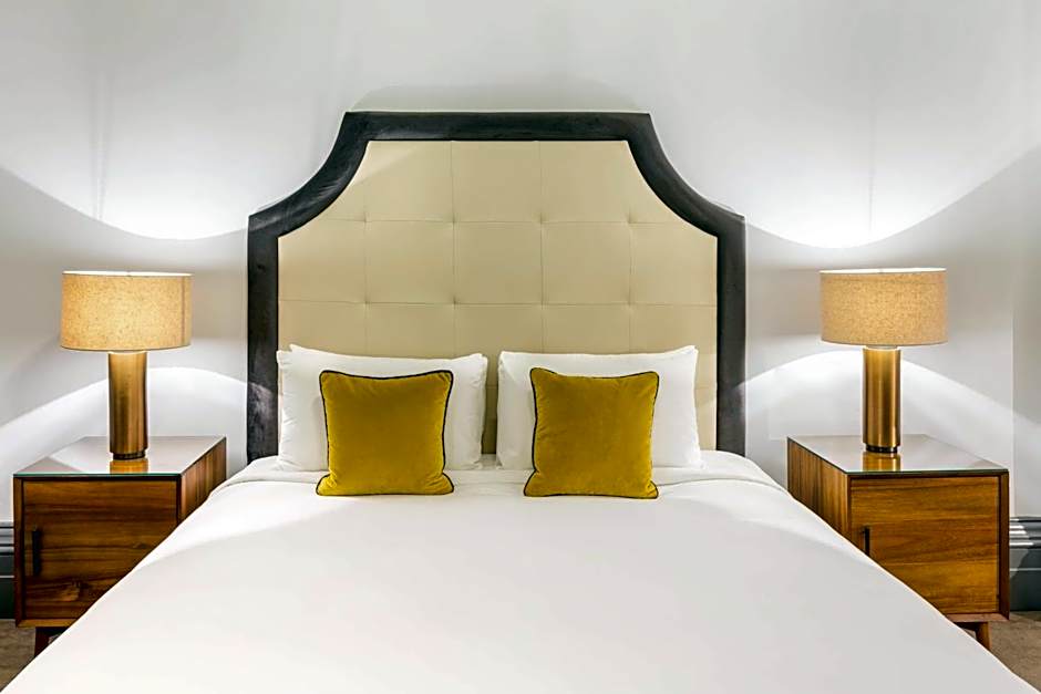 Radisson Blu Hotel, London South Kensington (formerly Vanderbilt)