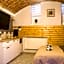 UNDERGROUND Jacuzzi Rooms