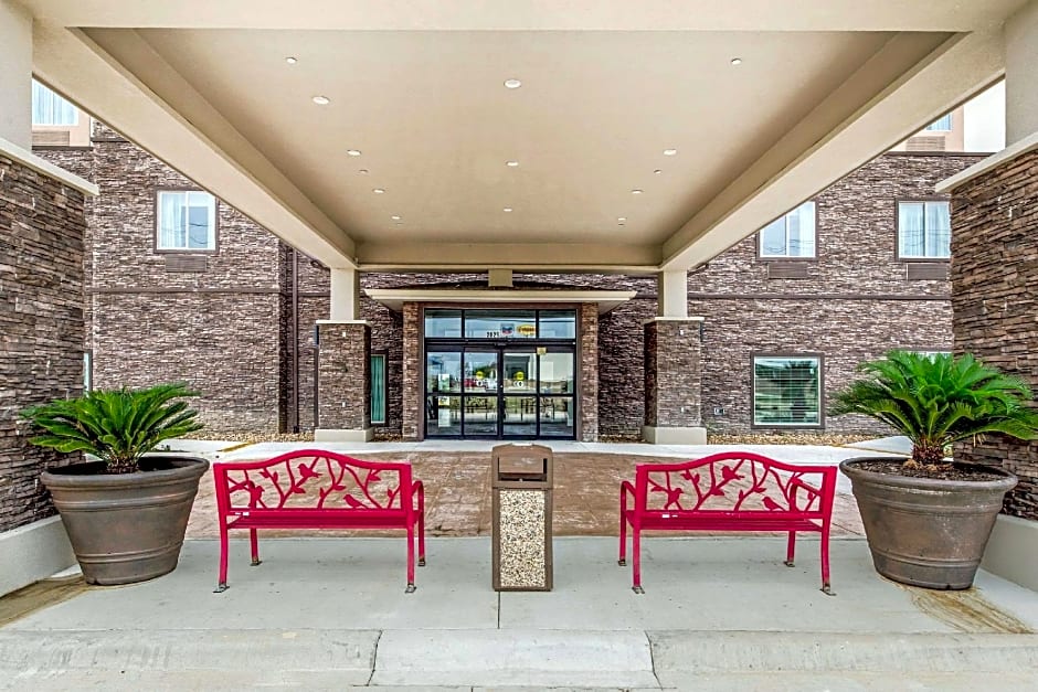 Sleep Inn & Suites