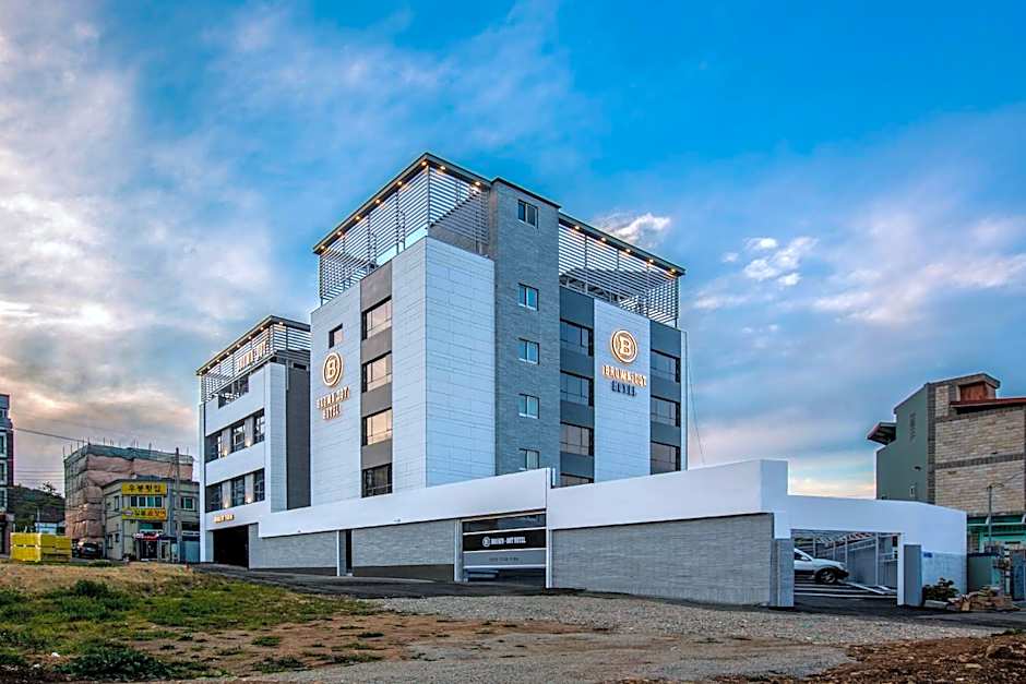 Brown Dot Gijang Yeonhwari