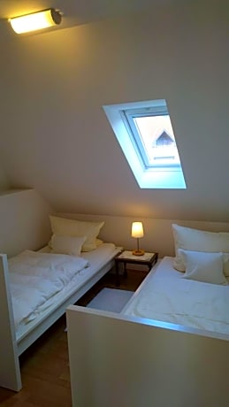 Quadruple Room with Bathroom