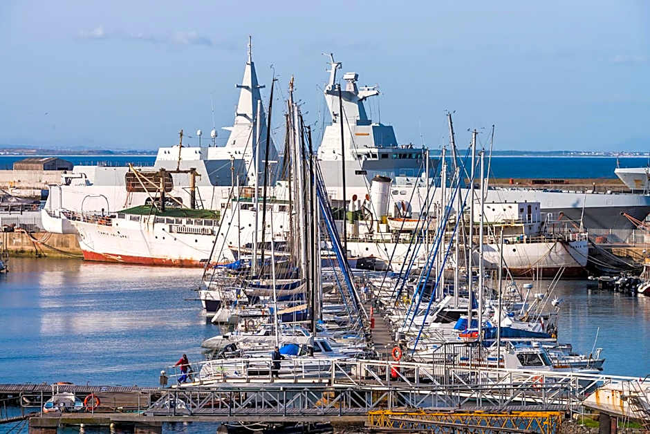 Simon's Town Quayside Hotel
