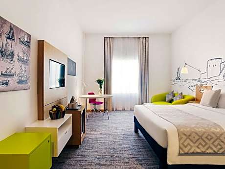 Executive Suite with One Double Bed