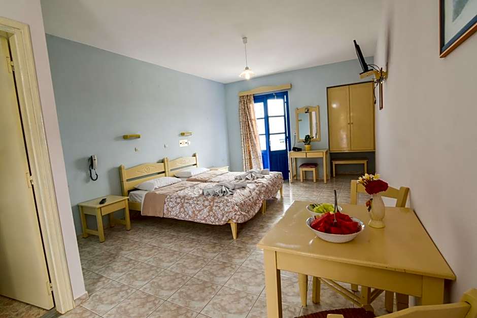 Vardes Hotel Studios