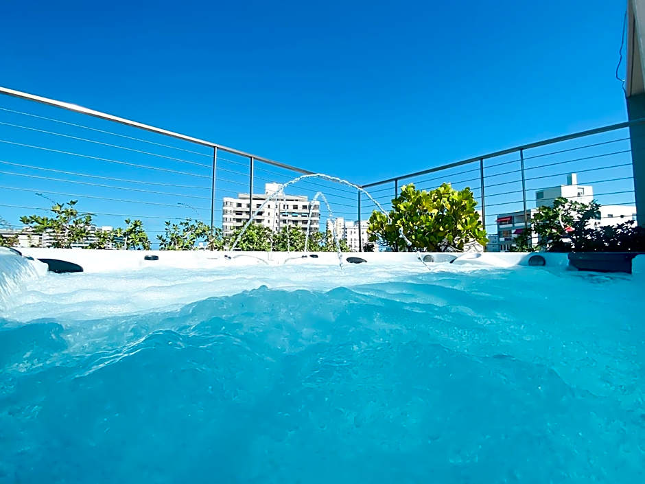 The Wave Hotel Condado