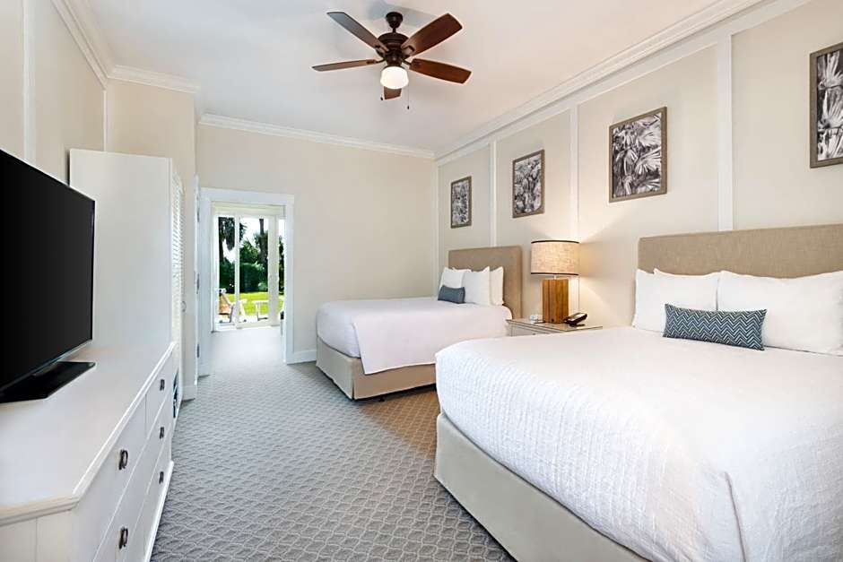 Photo 1 of 6 of Deluxe 1 Queen Bed Suite