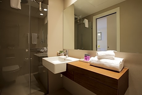 APARTMENT THREE BEDROOMS CAPACITY 3