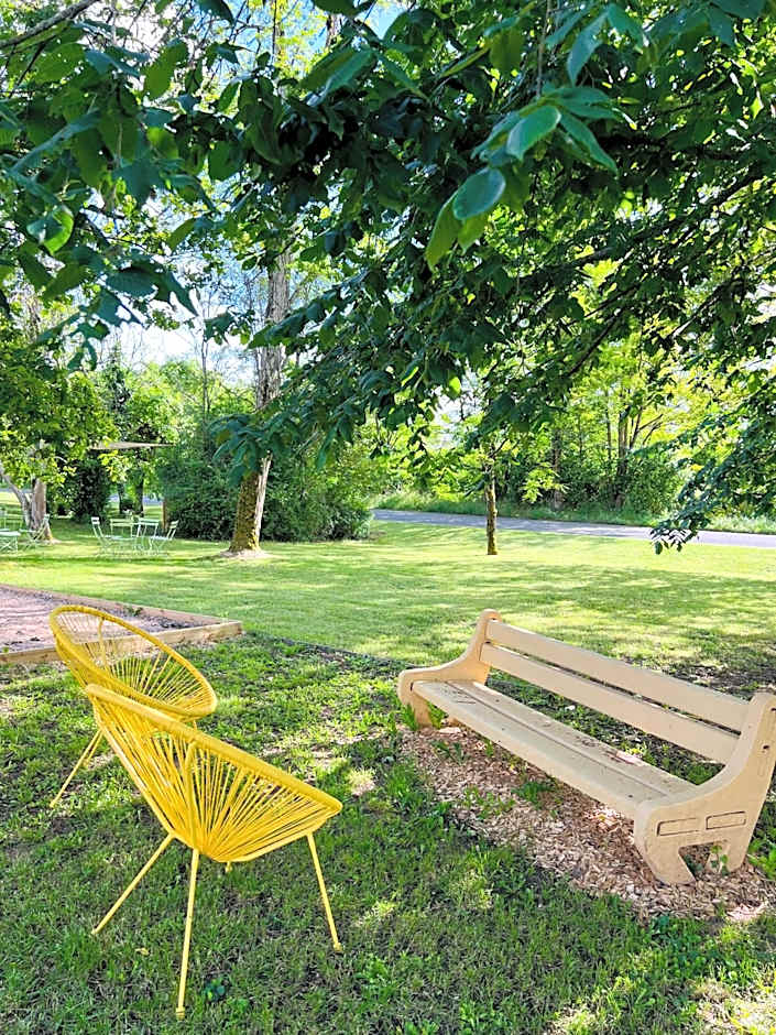 Motel Les Broussailles