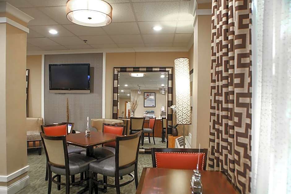 Holiday Inn Express Hotel & Suites - Atlanta/Emory University Area By IHG