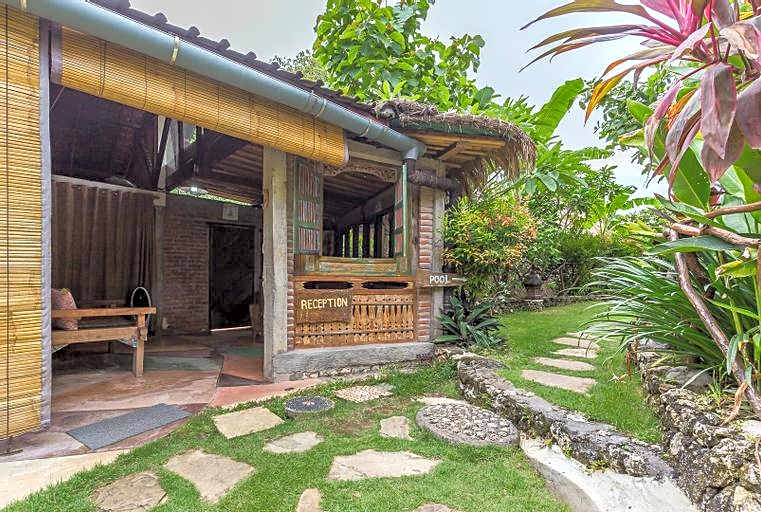 milo's home bungalow