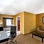 La Quinta Inn & Suites by Wyndham Hot Springs