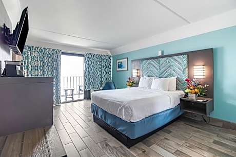 Crystal Coast Oceanfront Hotel