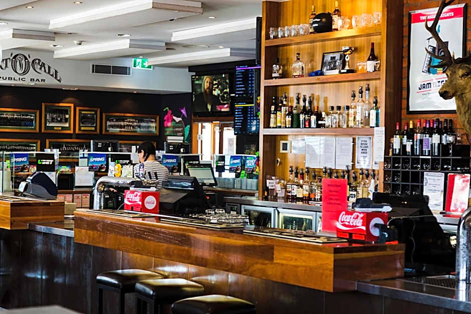 Coolangatta Sands Hotel