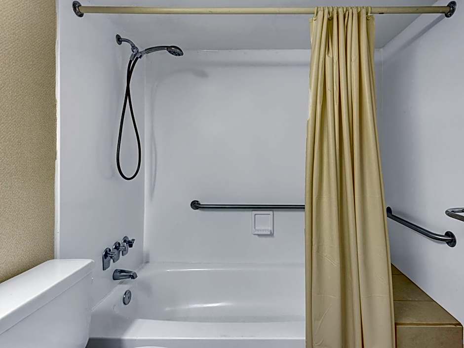 Ramada by Wyndham Baltimore West