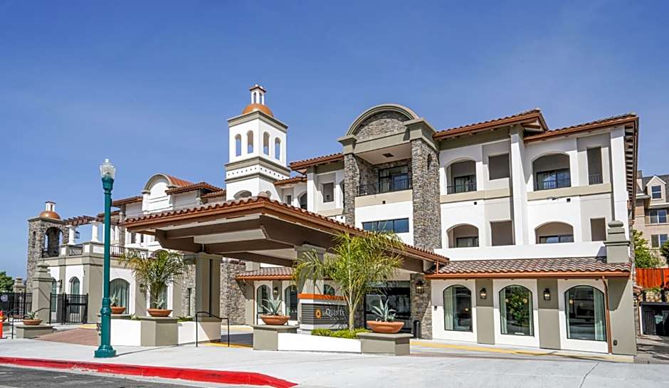 La Quinta Inn & Suites by Wyndham Santa Cruz