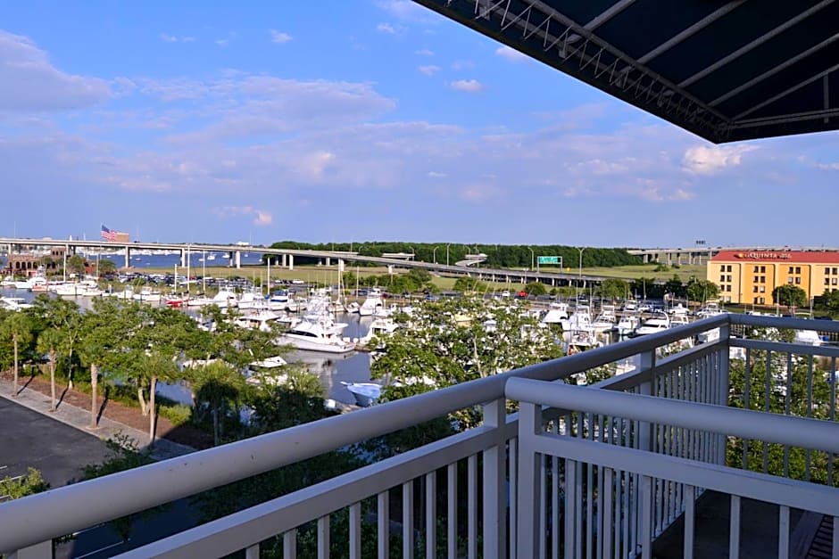 SpringHill Suites by Marriott Charleston Downtown/Riverview