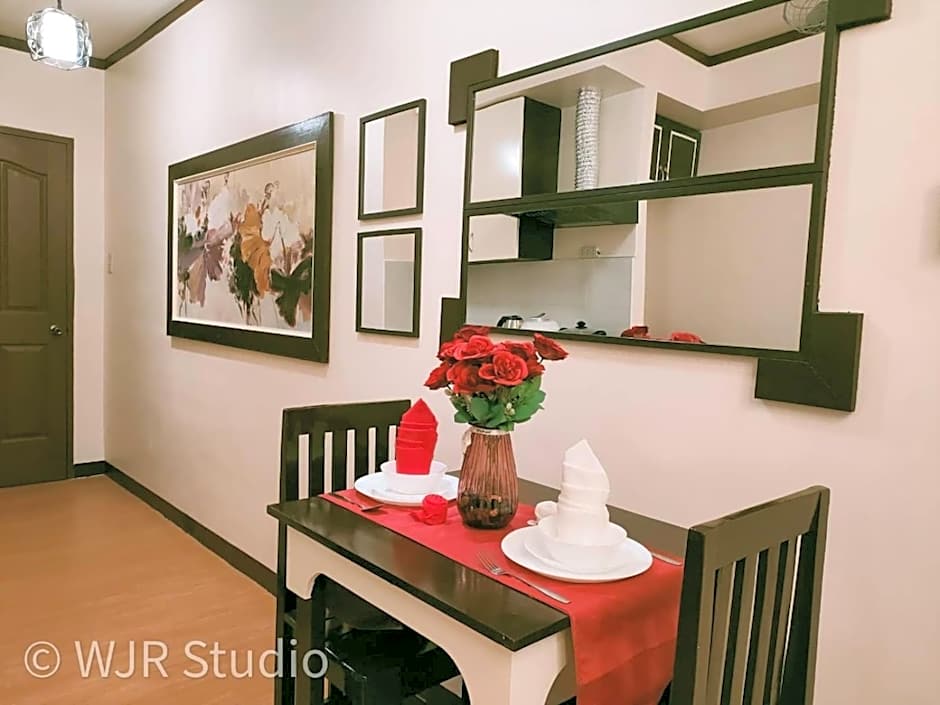 Centropolis Queen Bed Suite- Modern Posh Style