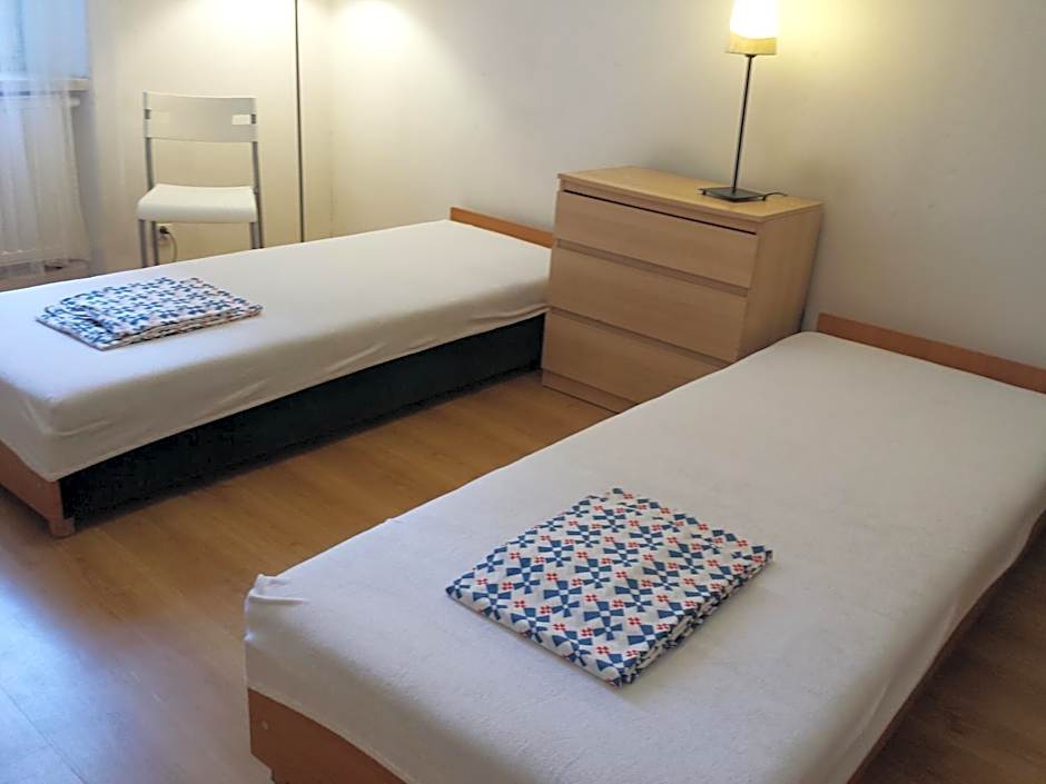 Krakow Inn Hostel – Krakow, IA