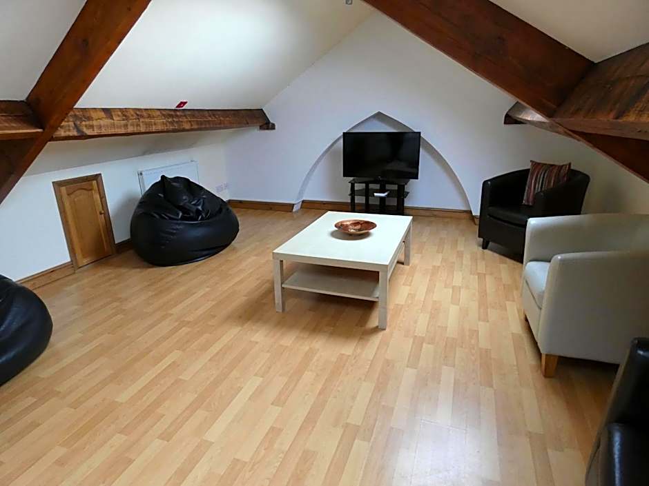 Hurst Dene Aparthotel