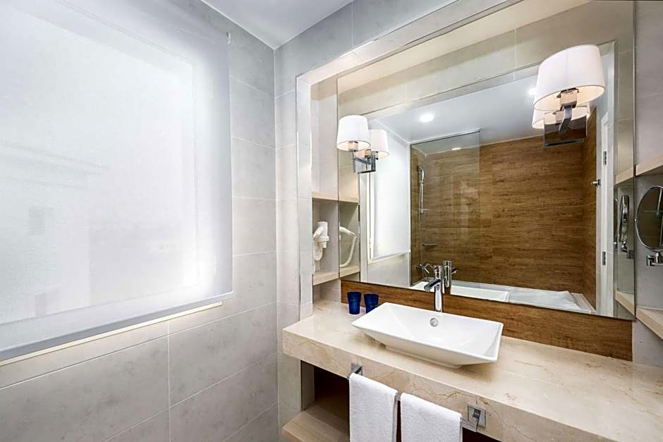 Radisson Blu Residences, Saidia