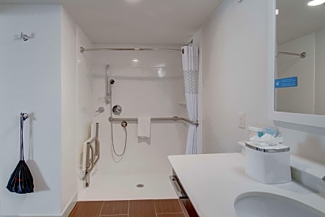 1Kg Mobility/Hearing Access Ri Shwr Studio Ns