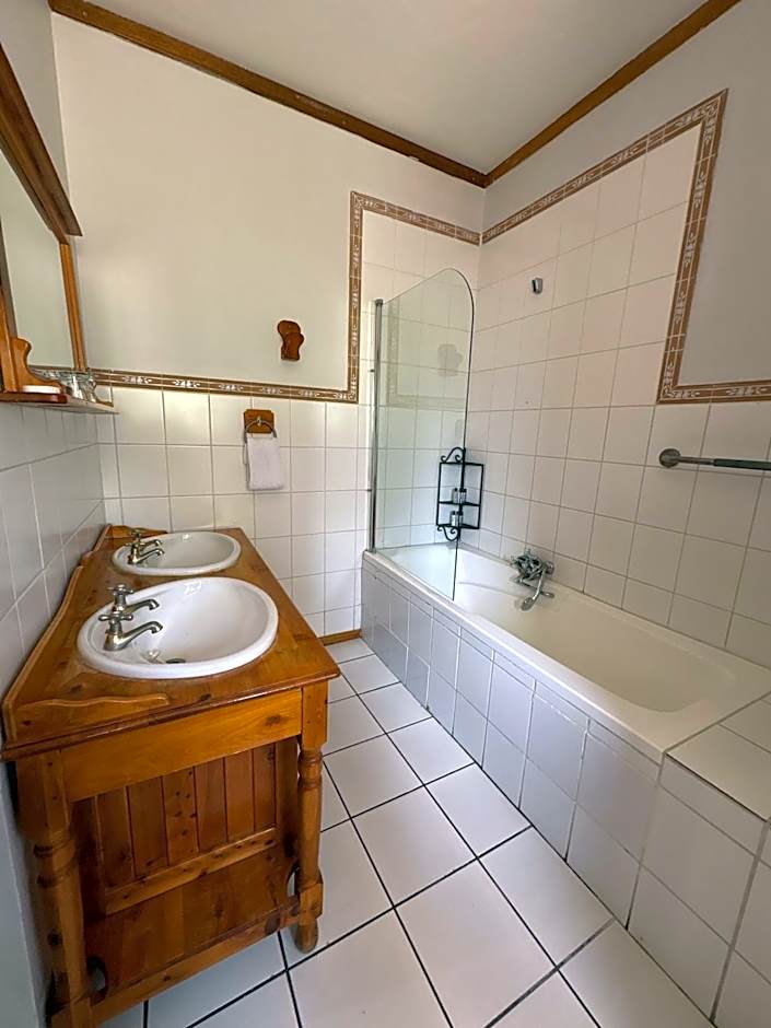 Bloem Spa Hotel & Conference