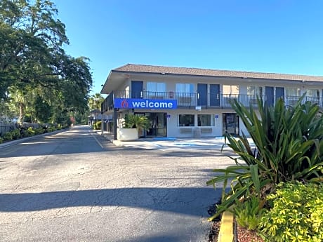 Motel 6-Kissimmee, FL - Orlando