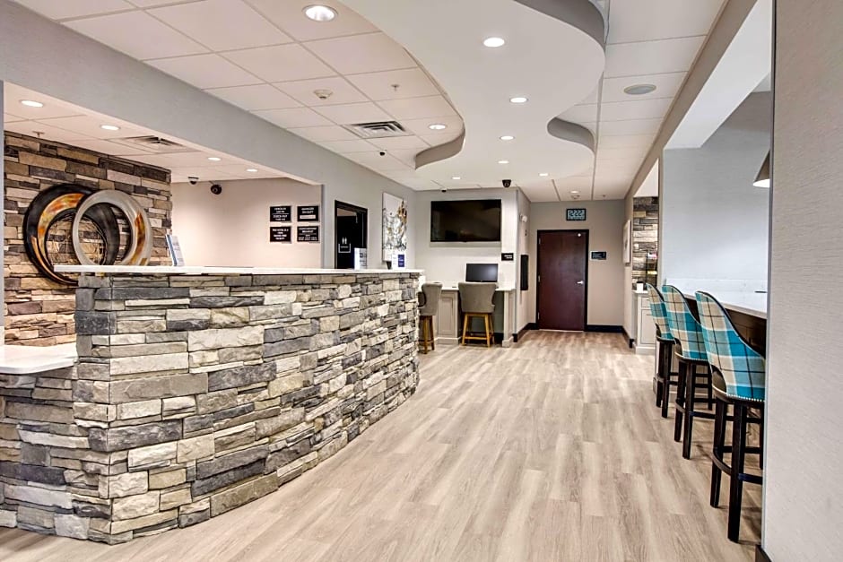 Best Western Plus Greenville I-385 Inn & Suites