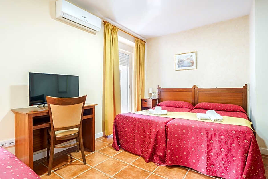 Hotel Carlos V Jerez by Vivere Stays