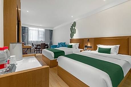 GTI - Guest Room, Chess