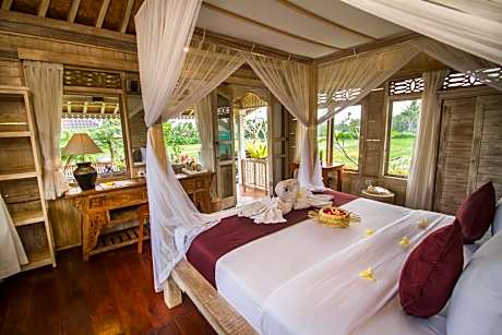 Extra Bed at Suite Wooden Room and Free Benefit