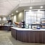 La Quinta Inn & Suites by Wyndham Jackson Airport/Pearl