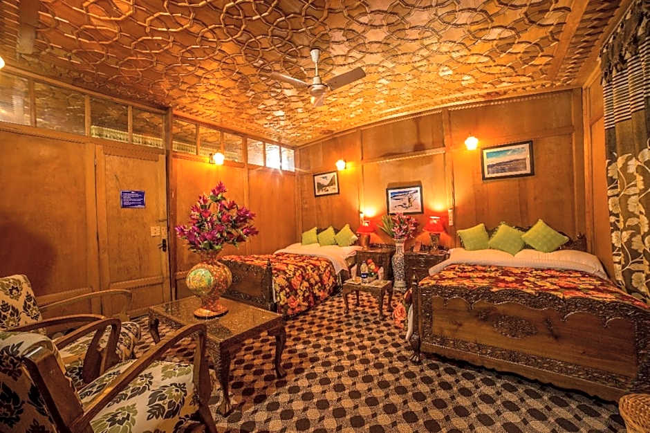 Swan Group of Houseboats, Golden Dal Lake