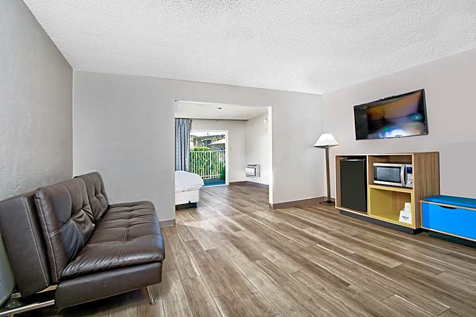 Days Inn by Wyndham Novato/San Francisco