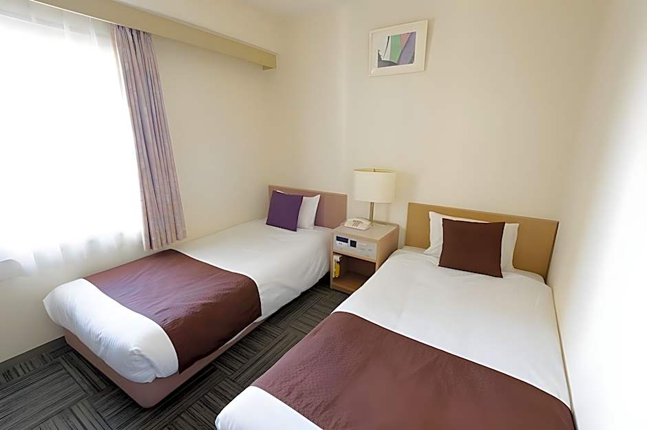 Shin-Osaka Sunny Stone Hotel